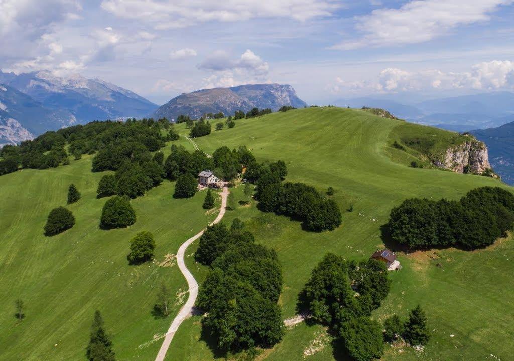 Agritur Ca' De Mel Villa Fiave ภายนอก รูปภาพ