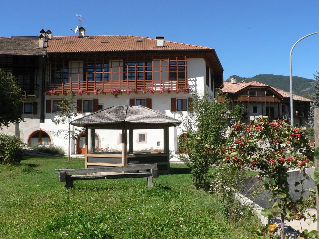 Agritur Ca' De Mel Villa Fiave ภายนอก รูปภาพ
